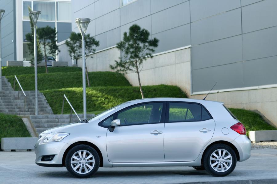  Toyota Auris 2007 года  (фото 26 из 92)